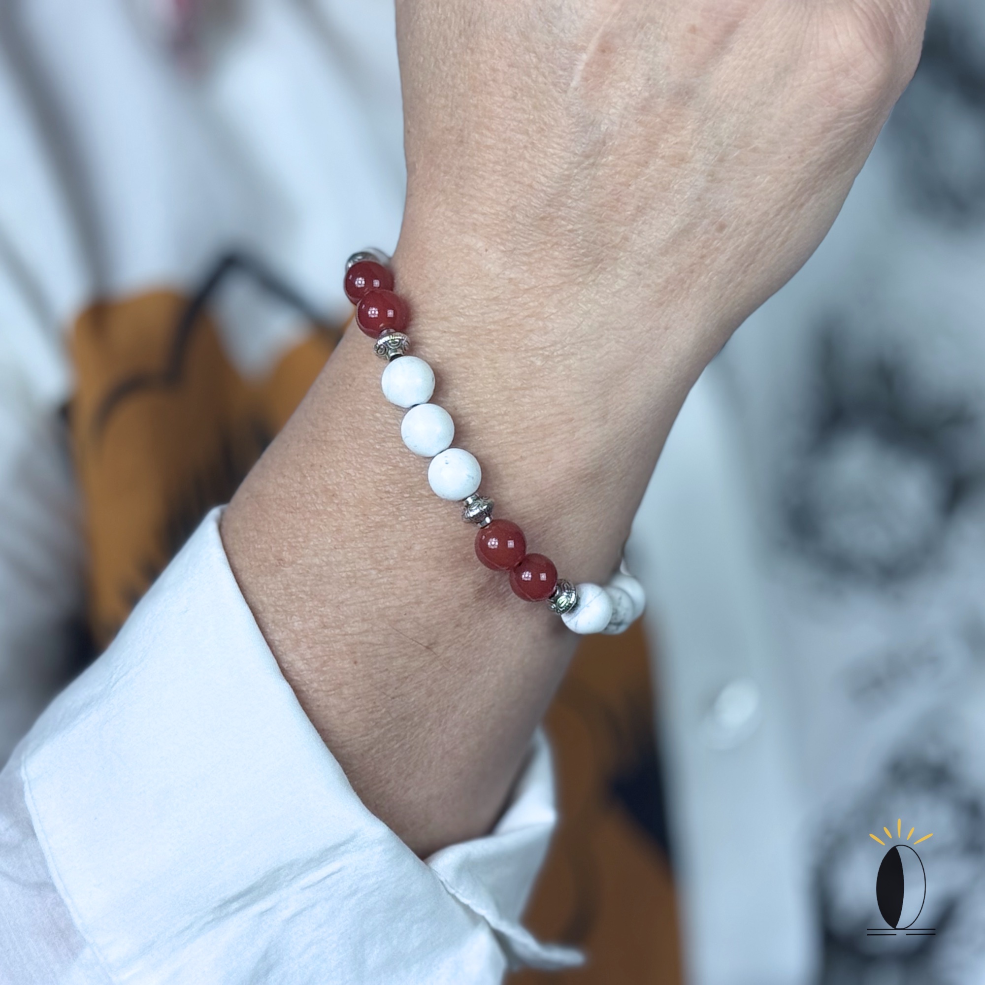 Bransoletka z howlitu i czerwonego agatu kamienie szlachytny Bransoletka z howlitu i czerwonego agatu