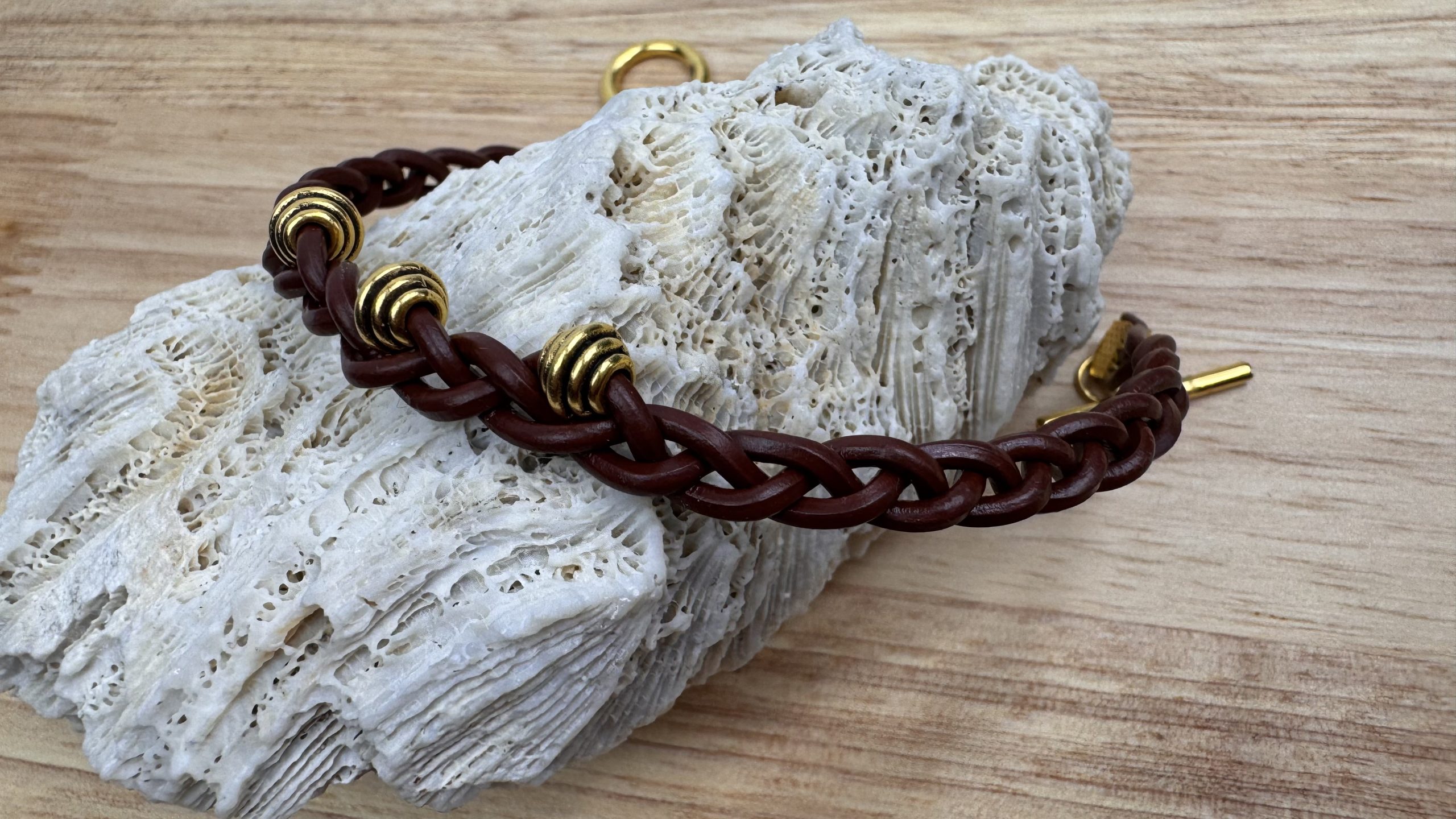 Bransoletka skórzana koralikami skórzany Bransoletka skórzana