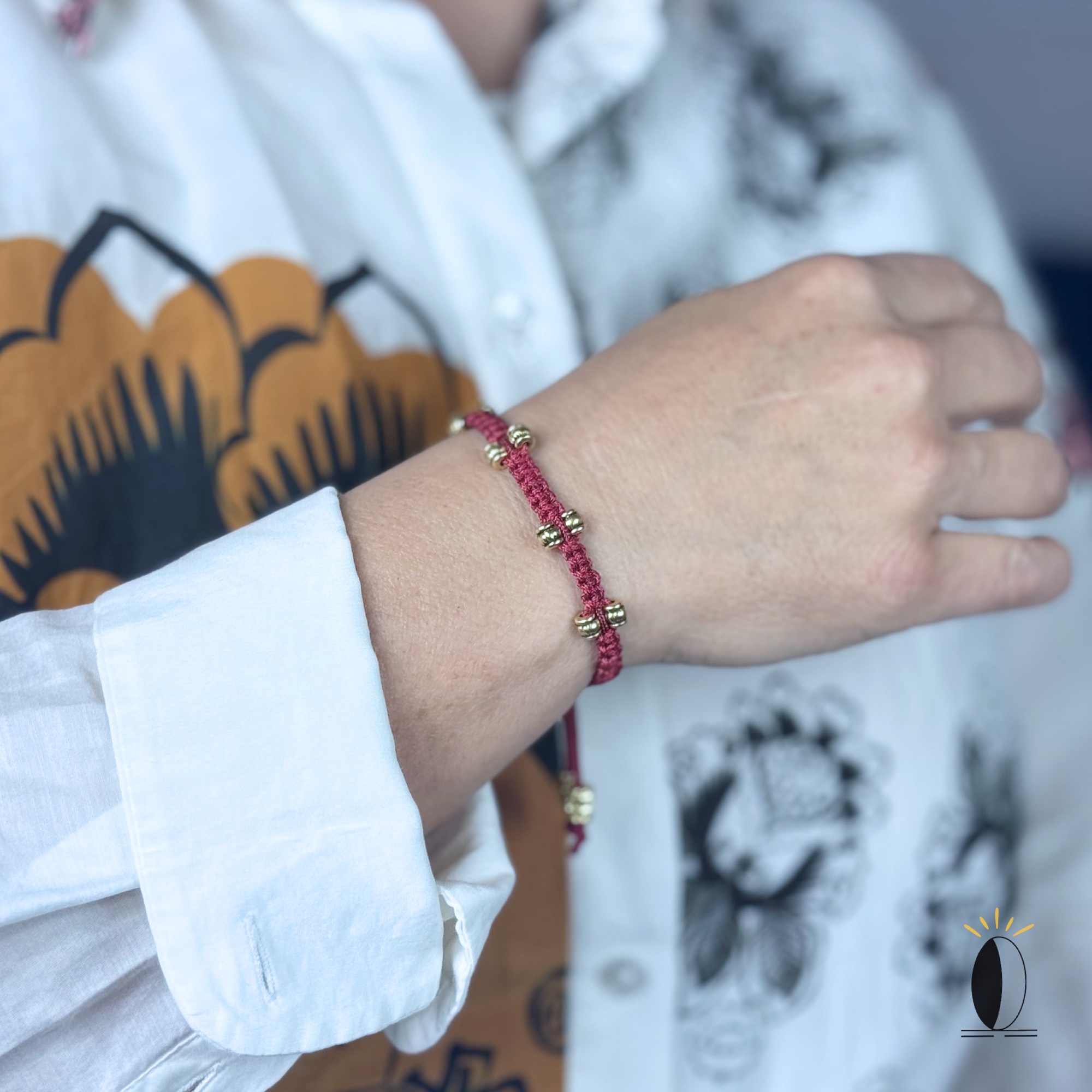 Bransoletka z czerwonego sznurka linia Bransoletka z liny kolor czerwony